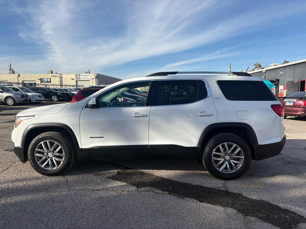 2017 GMC Acadia Image 3