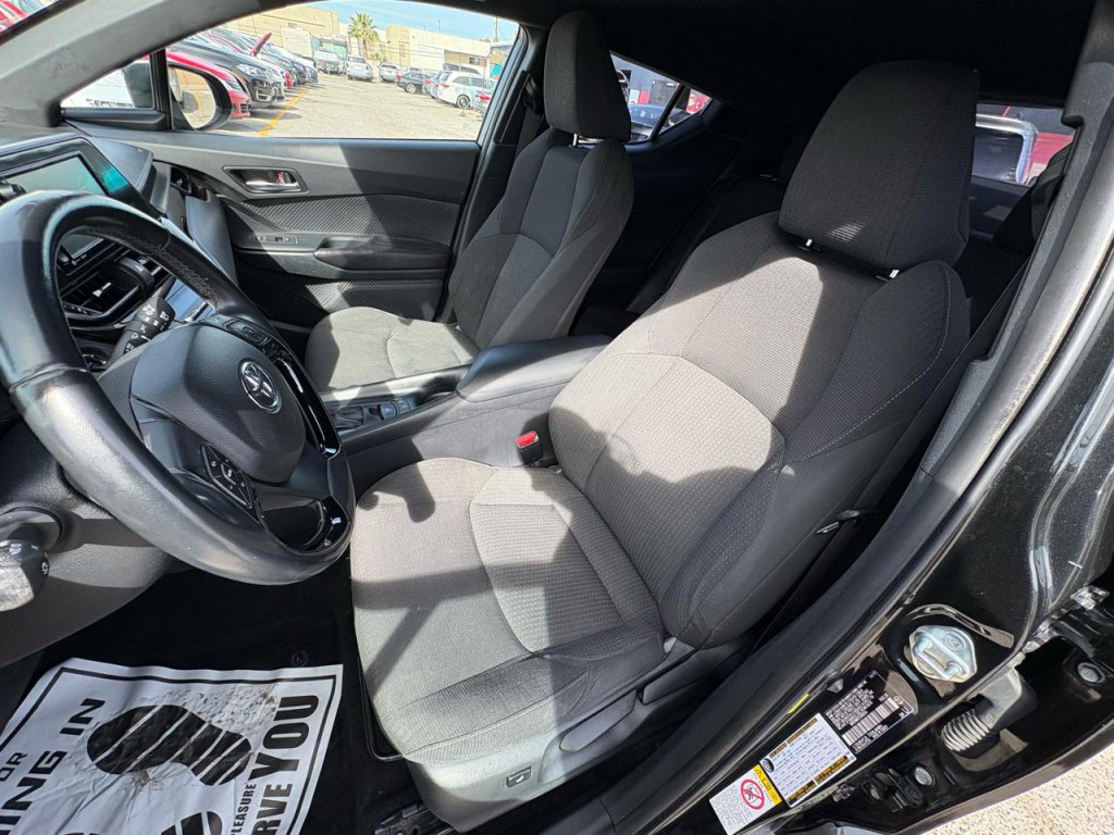 2018 Toyota C-HR Image 10