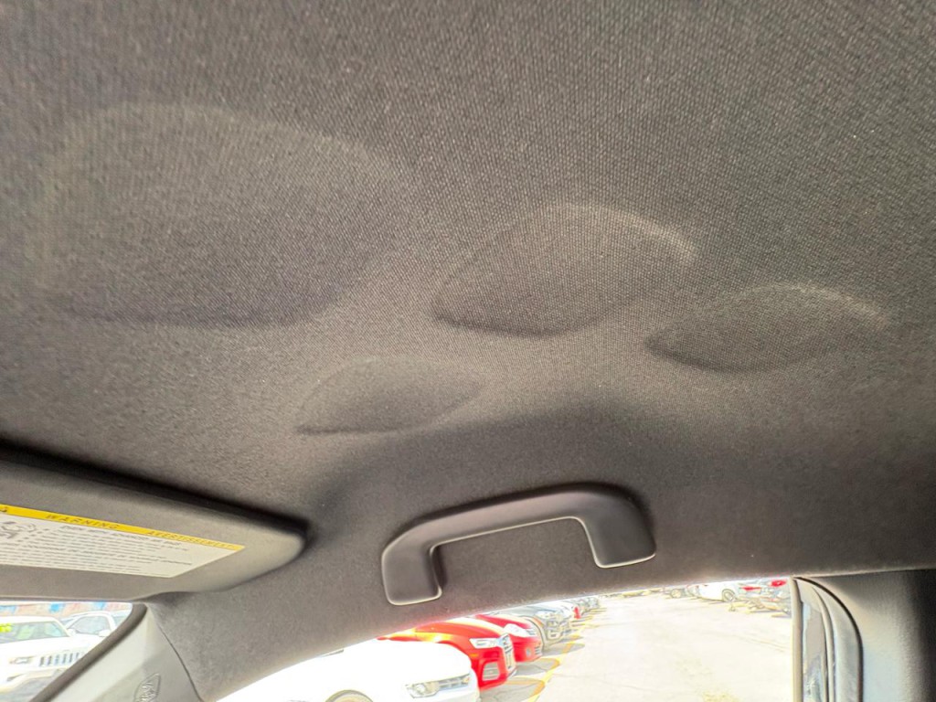 2018 Toyota C-HR Image 16