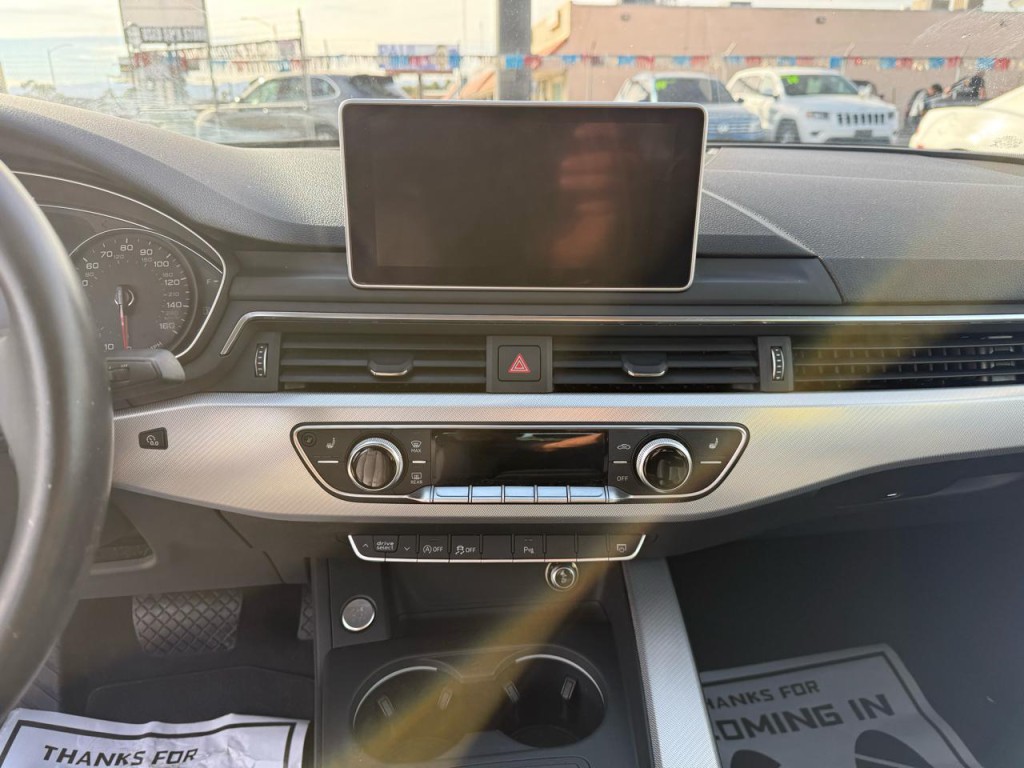 2017 Audi A4 Image 21