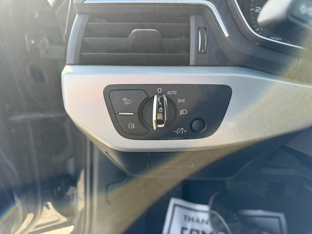 2017 Audi A4 Image 22