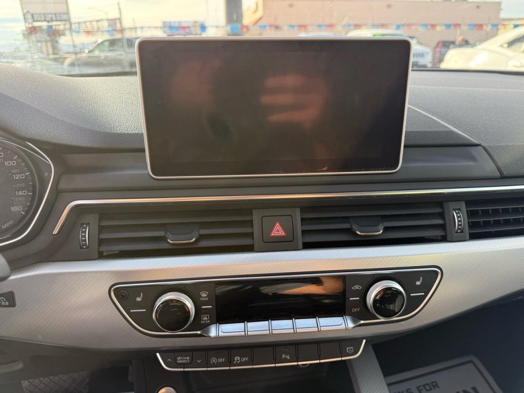 2017 Audi A4 Image 24