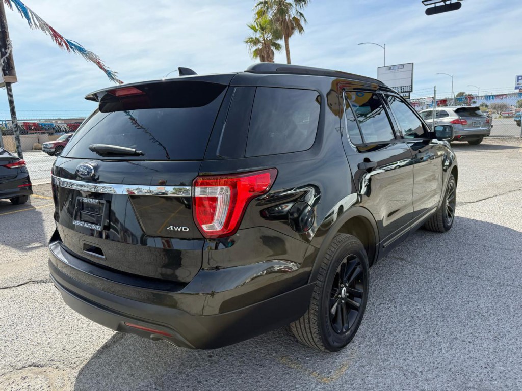 2016 Ford Explorer Image 5