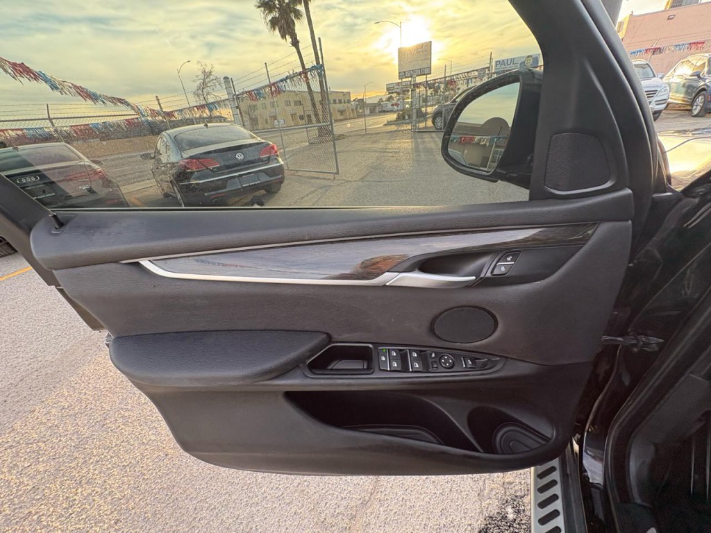 2017 BMW X5 Image 11