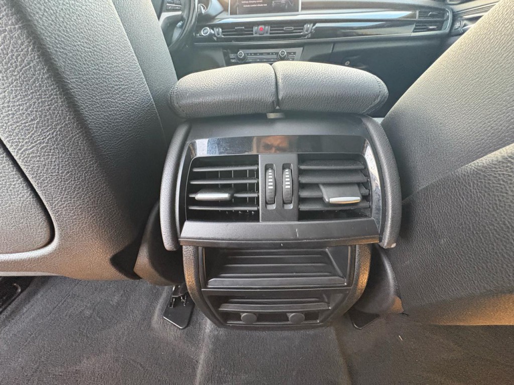 2017 BMW X5 Image 26