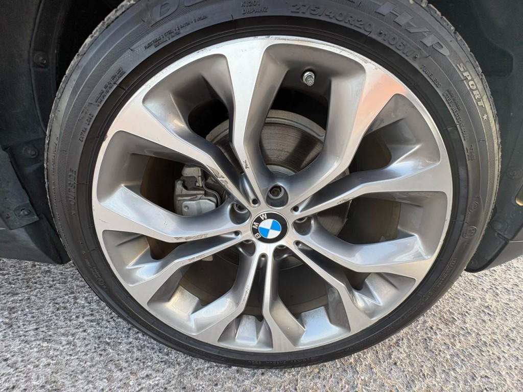 2017 BMW X5 Image 35