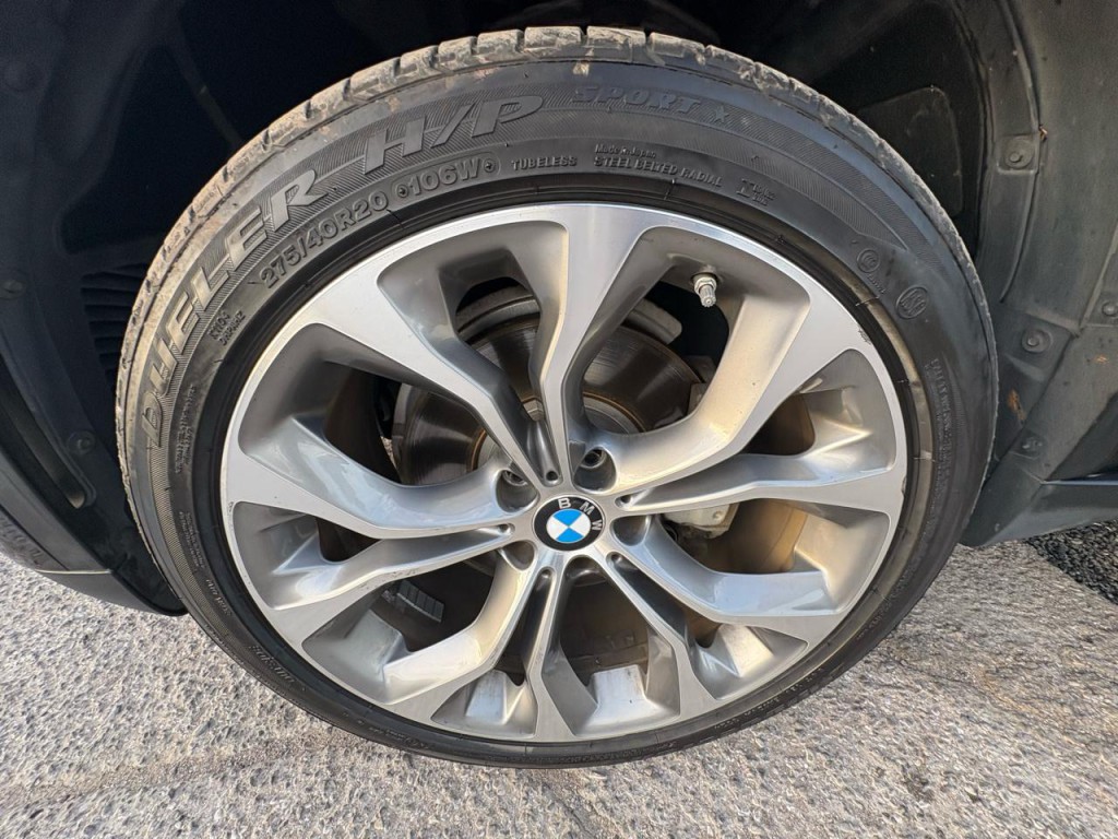 2017 BMW X5 Image 38