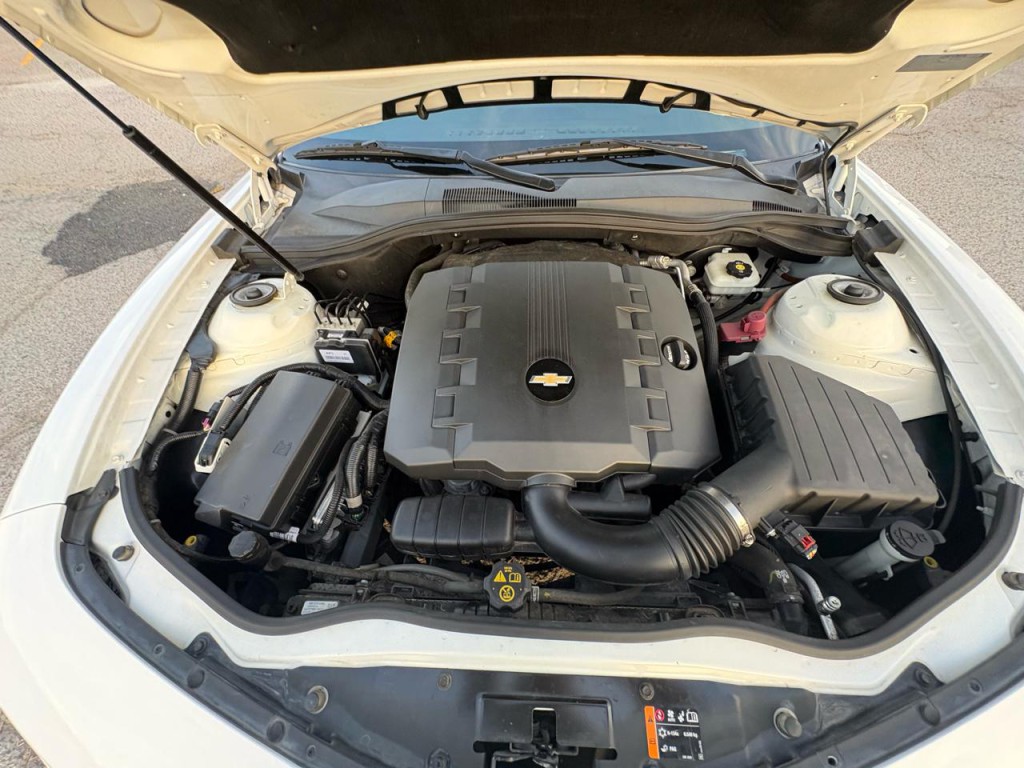 2015 Chevrolet Camaro Image 21