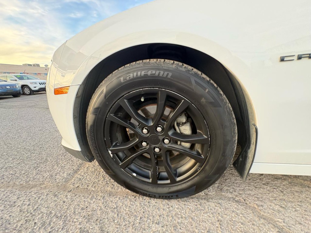 2015 Chevrolet Camaro Image 25