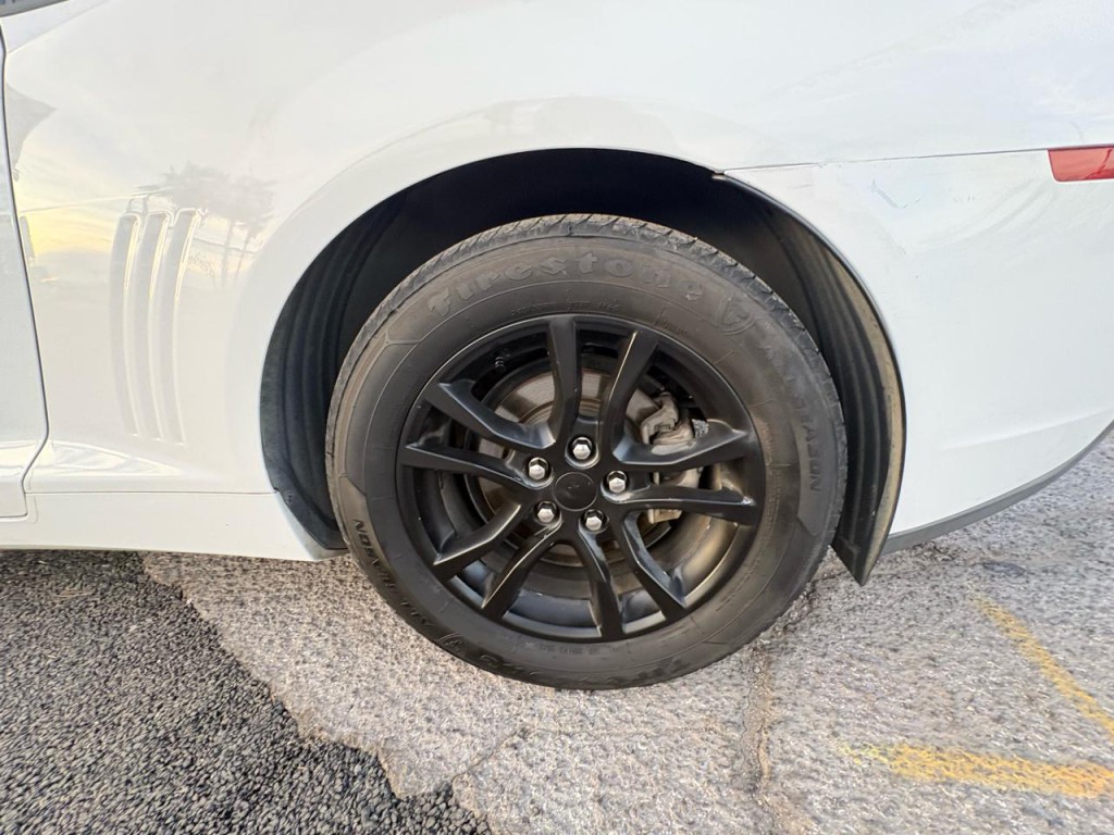 2015 Chevrolet Camaro Image 27