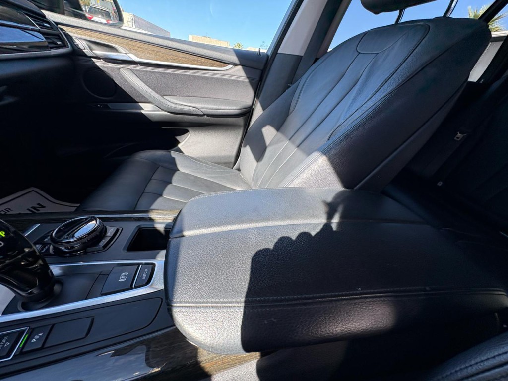 2014 BMW X5 Image 17