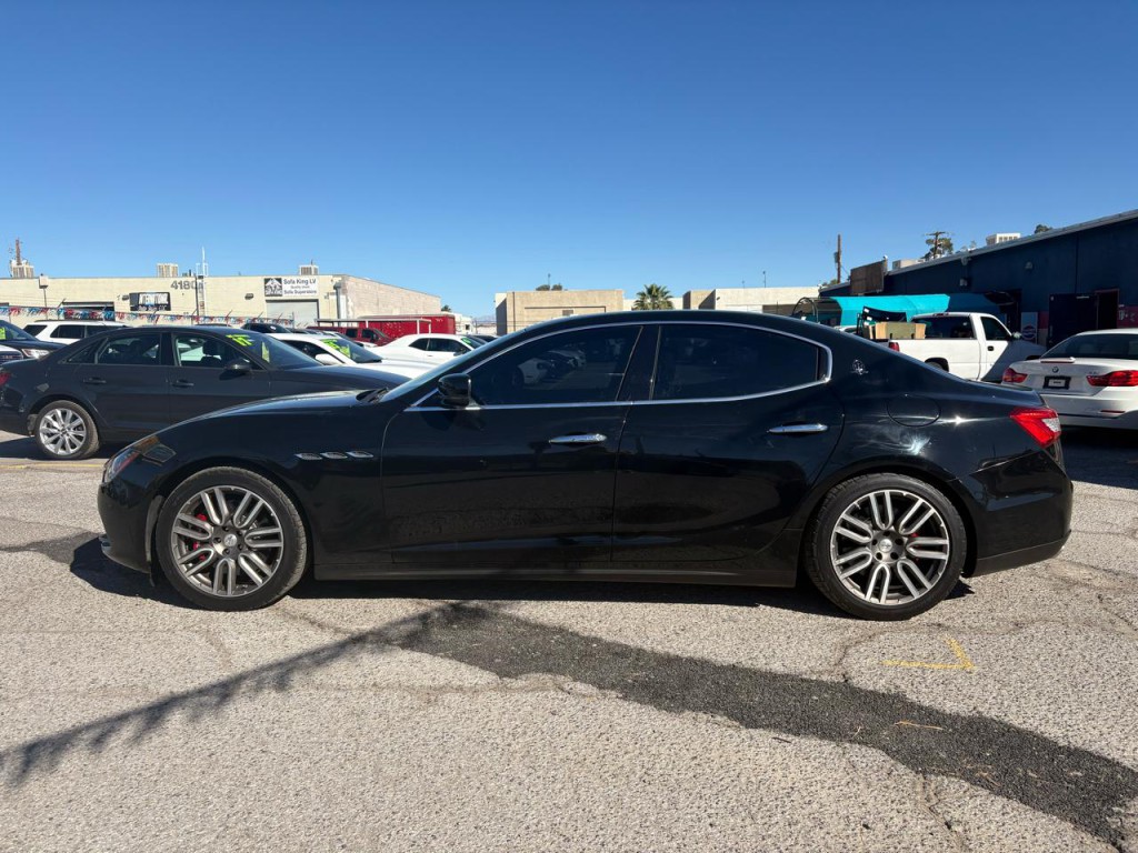 2015 Maserati Ghibli Image 2