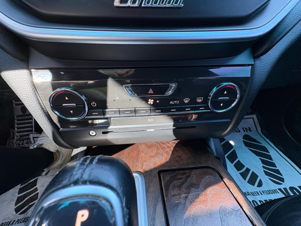 2015 Maserati Ghibli Image 24