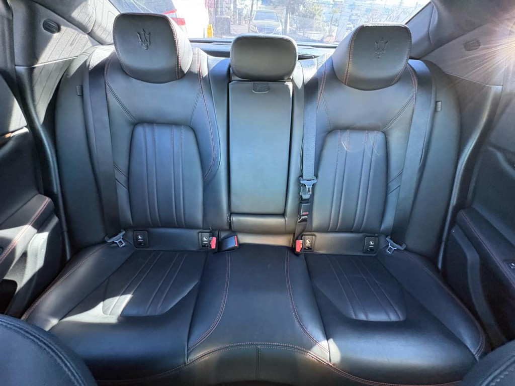 2015 Maserati Ghibli Image 26