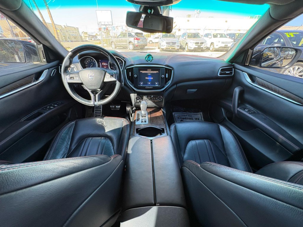 2015 Maserati Ghibli Image 36