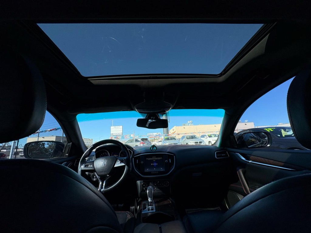 2015 Maserati Ghibli Image 37