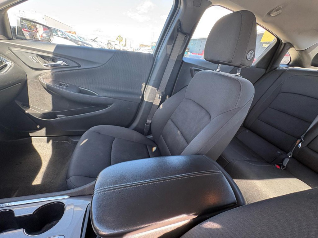 2021 Chevrolet Malibu Image 18