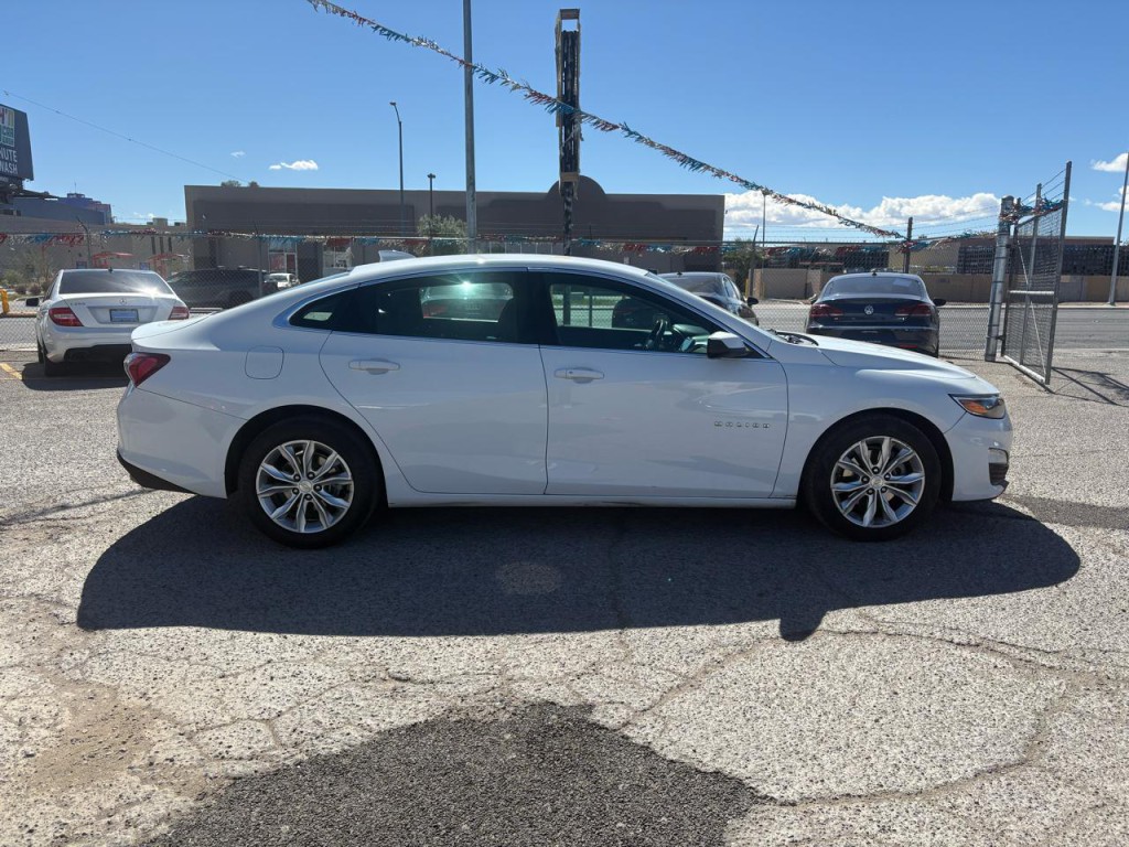 2021 Chevrolet Malibu Image 7