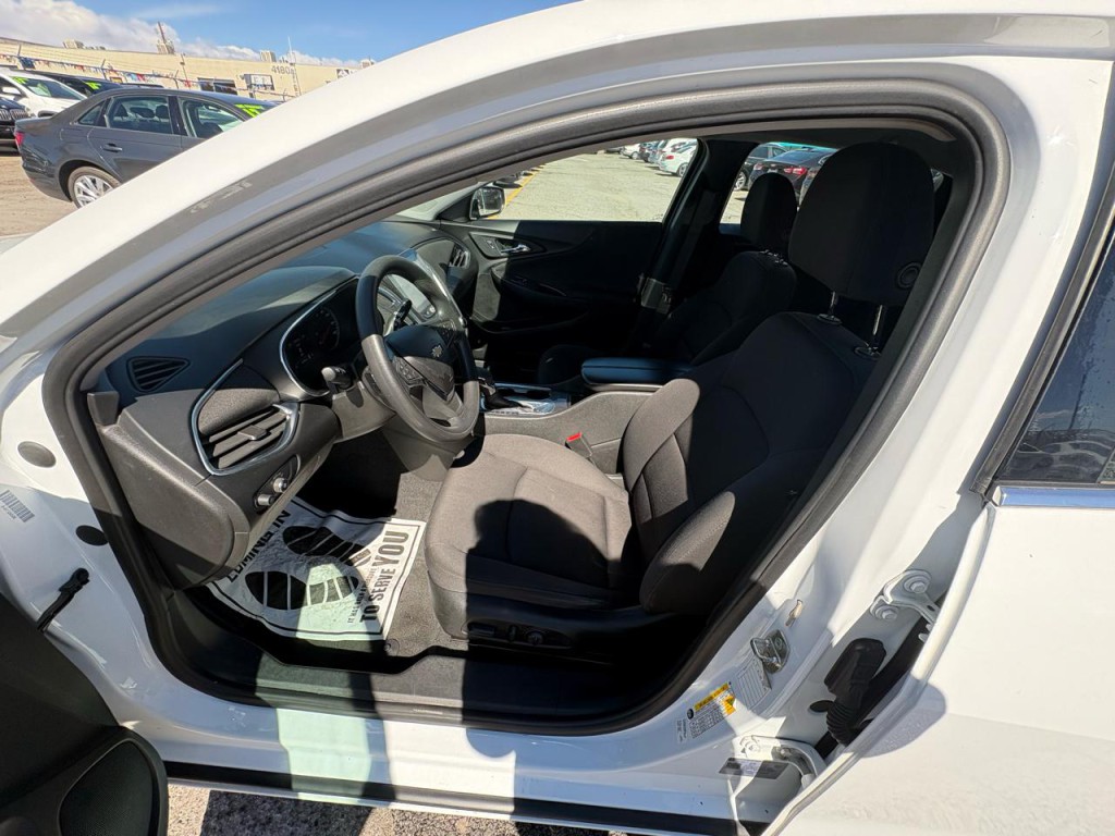 2021 Chevrolet Malibu Image 10