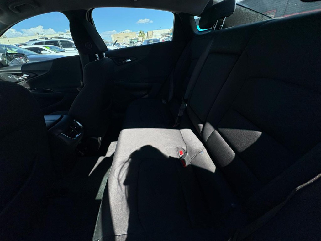2021 Chevrolet Malibu Image 25