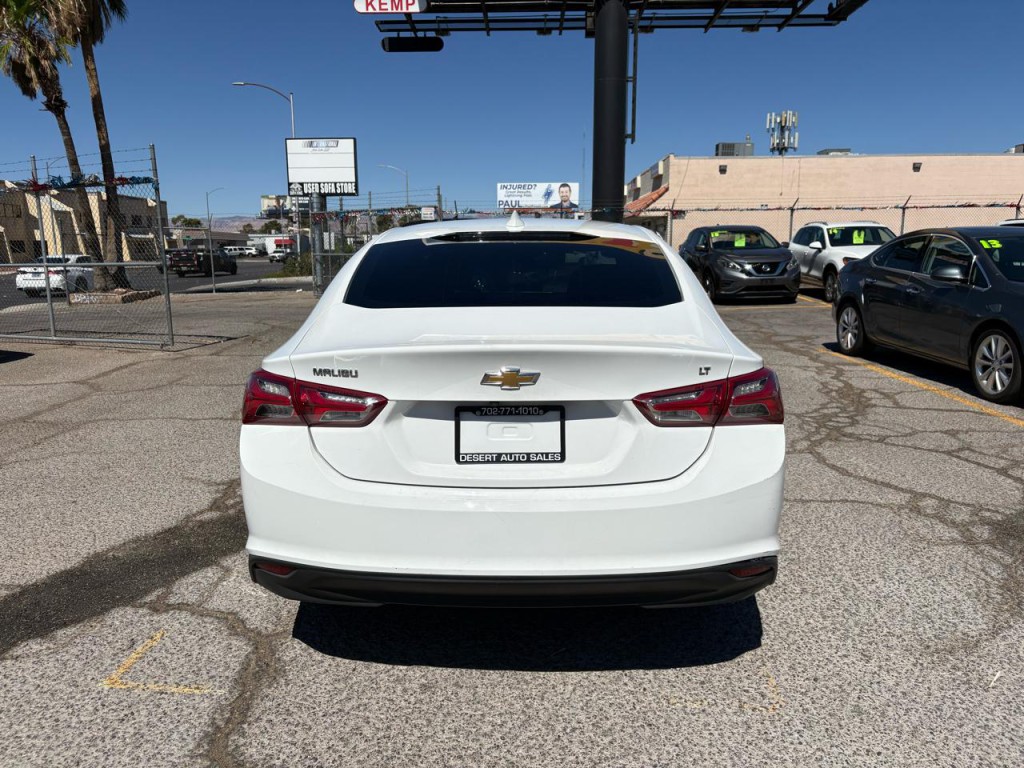 2021 Chevrolet Malibu Image 5