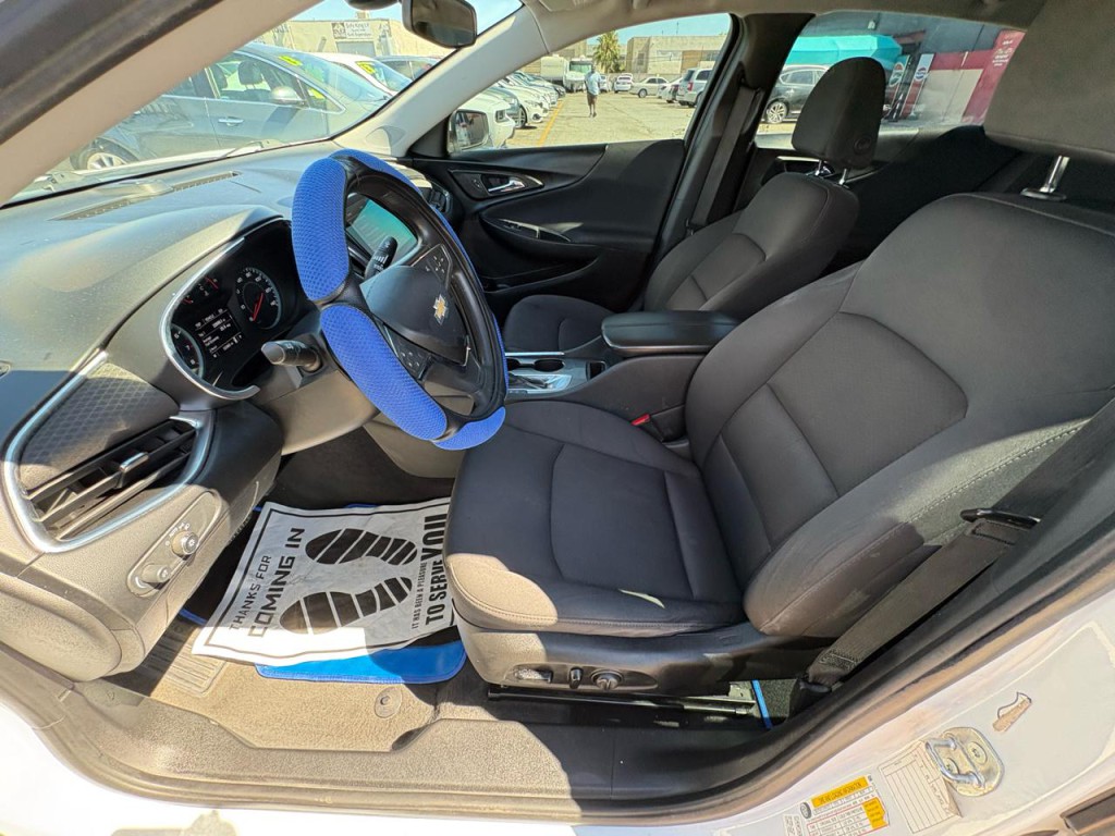 2021 Chevrolet Malibu Image 11
