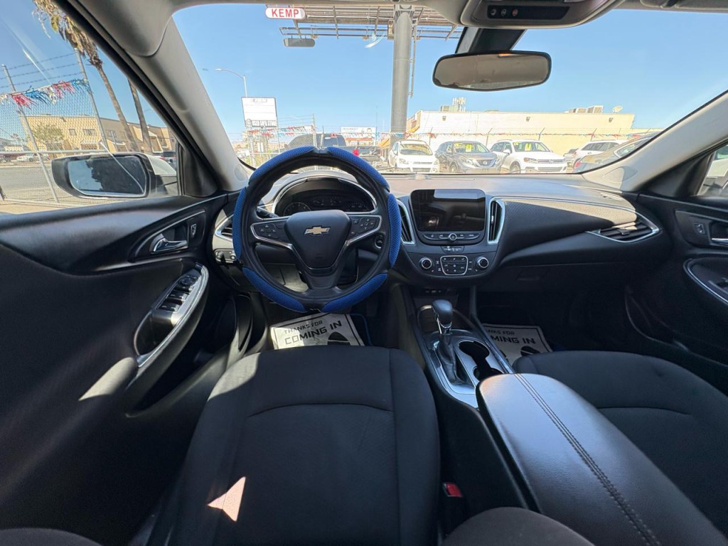 2021 Chevrolet Malibu Image 24