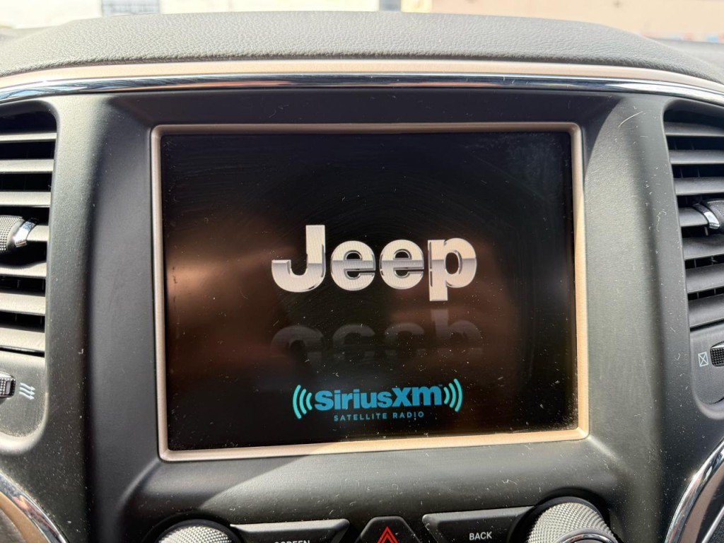 2016 Jeep Grand Cherokee Image 27
