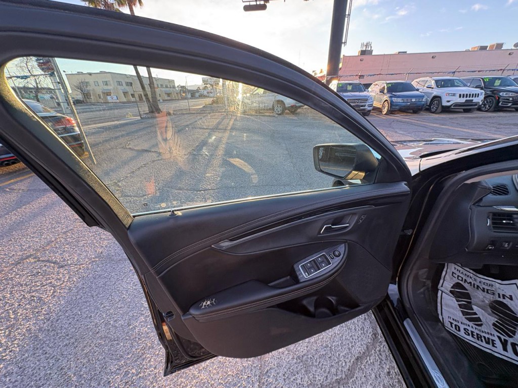 2016 Chevrolet Impala Image 12