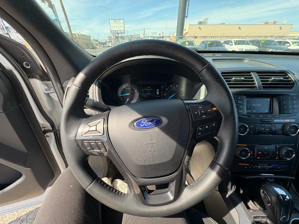 2018 Ford Explorer Image 14