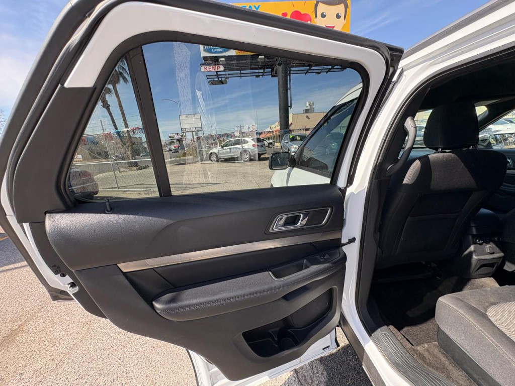 2018 Ford Explorer Image 20