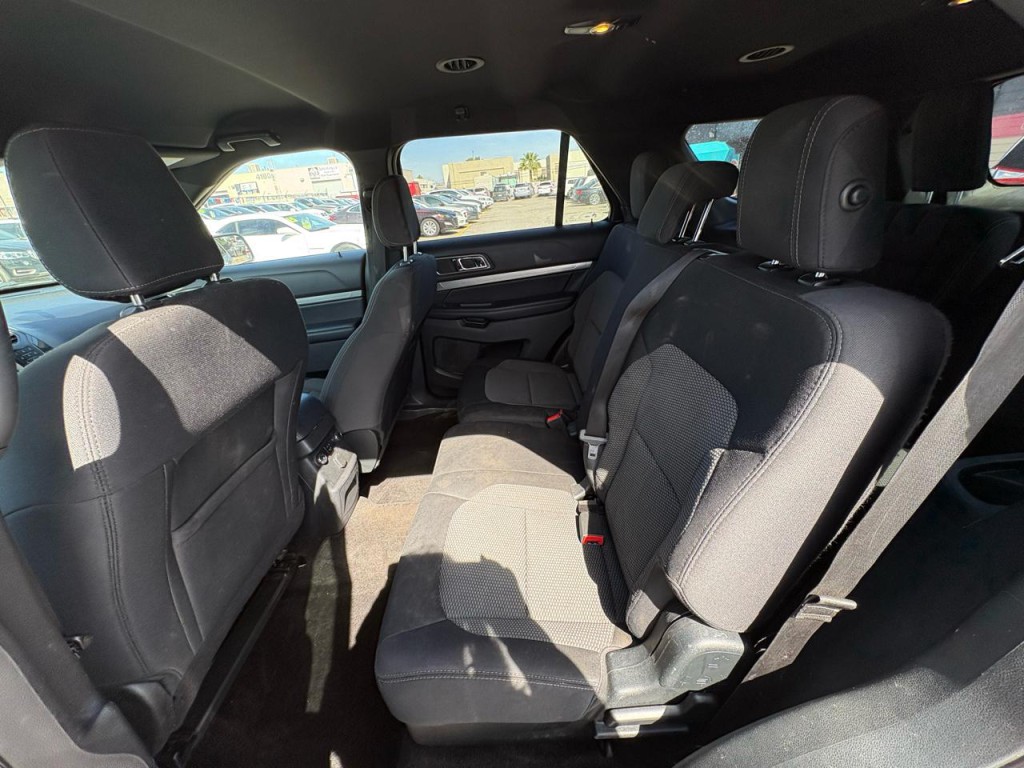 2018 Ford Explorer Image 21