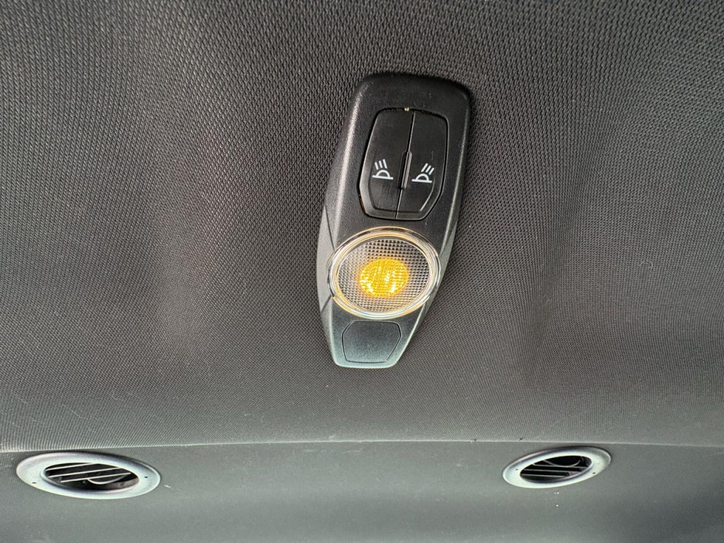 2018 Ford Explorer Image 27