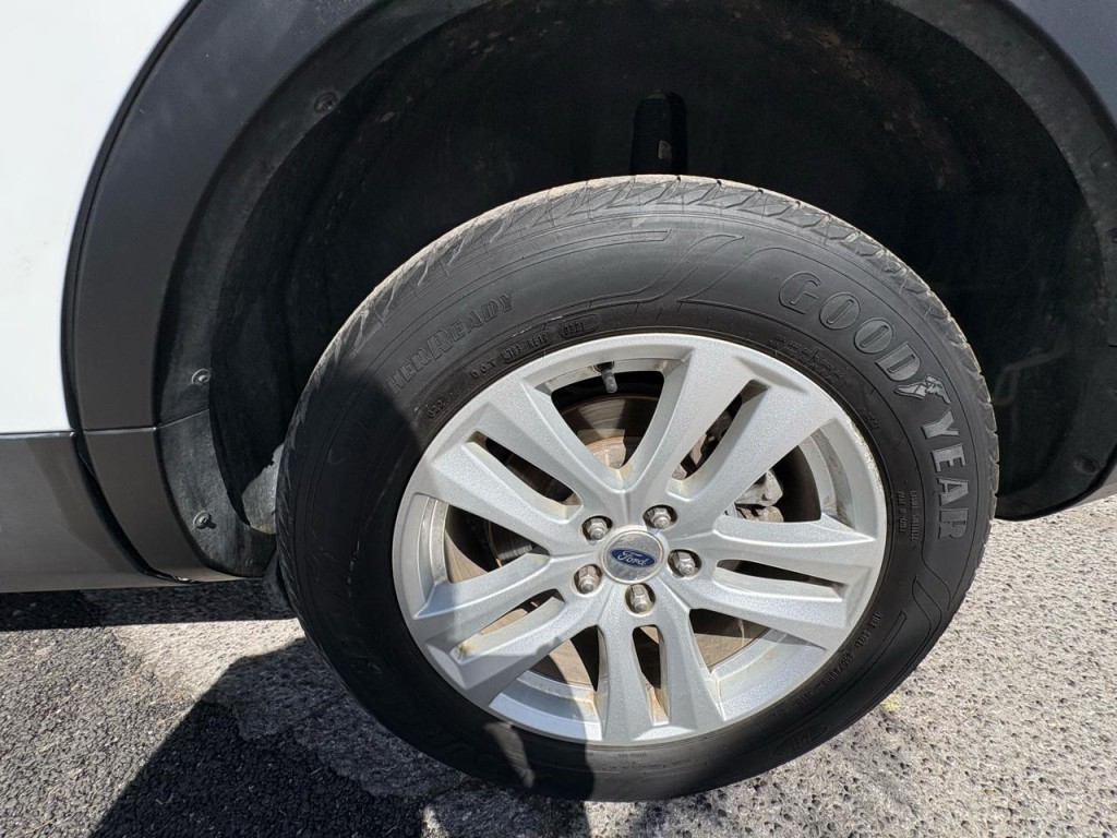 2018 Ford Explorer Image 37