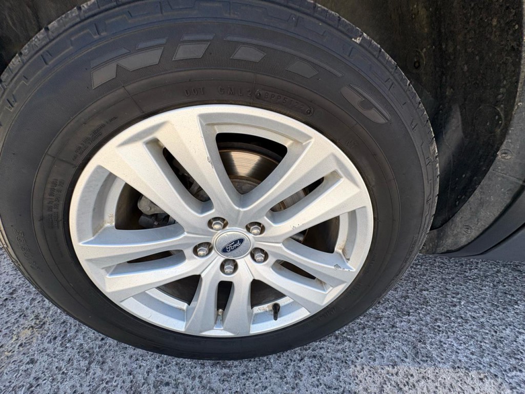 2018 Ford Explorer Image 40