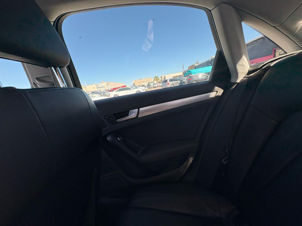 2015 Audi A4 Image 33