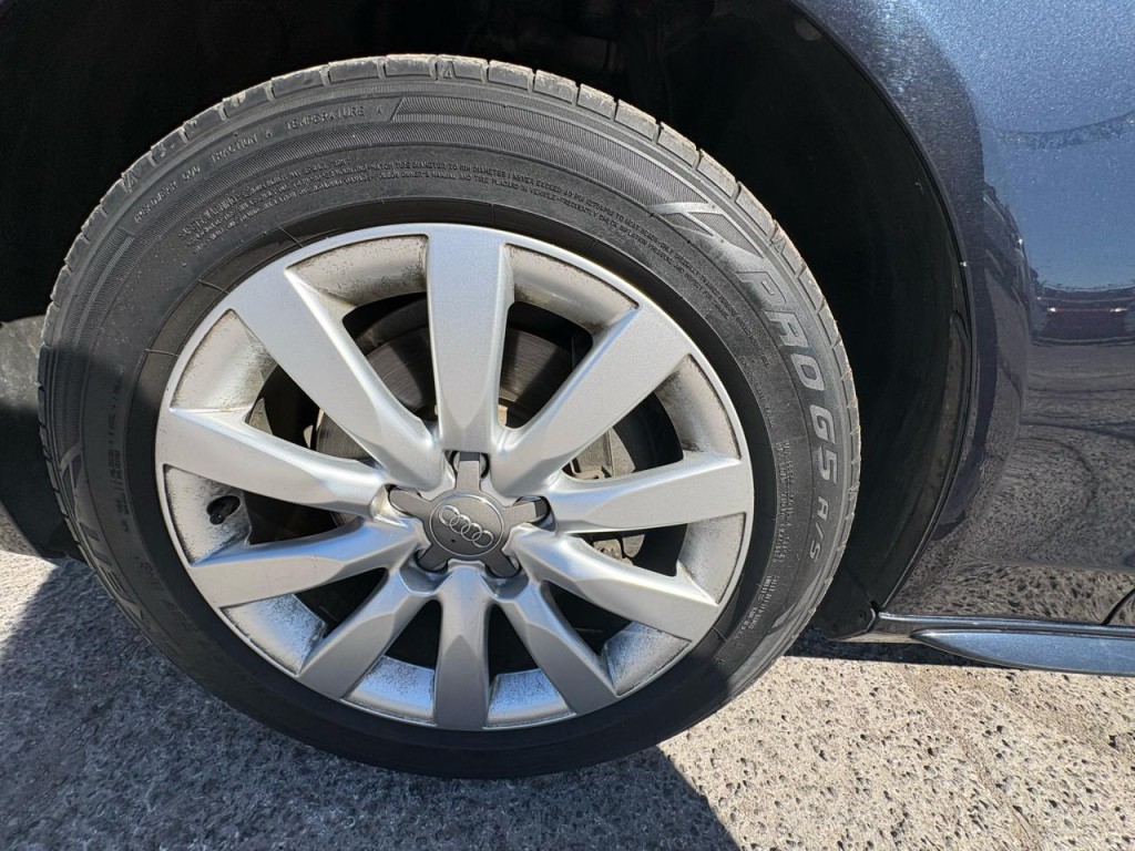 2015 Audi A4 Image 39