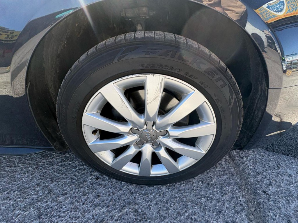 2015 Audi A4 Image 40