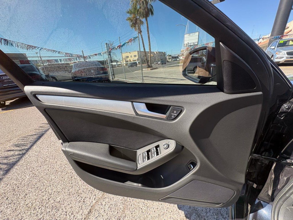 2015 Audi A4 Image 11
