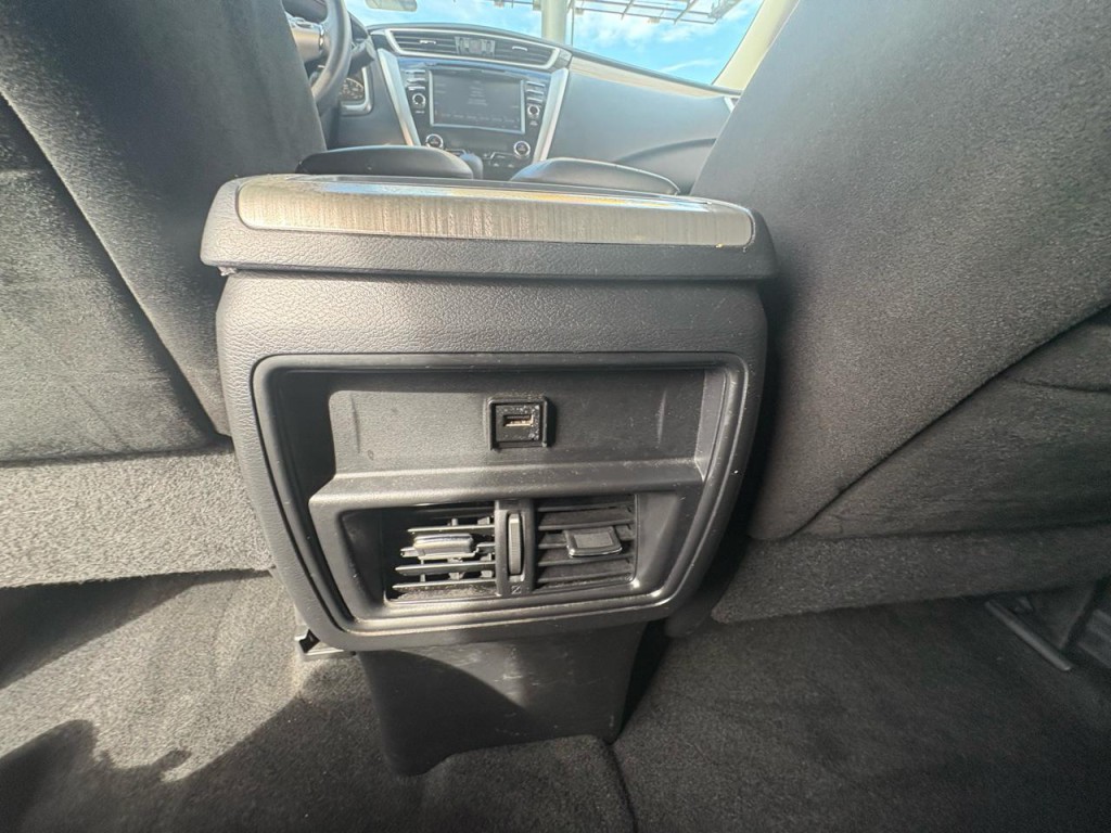 2015 Nissan Murano Image 18