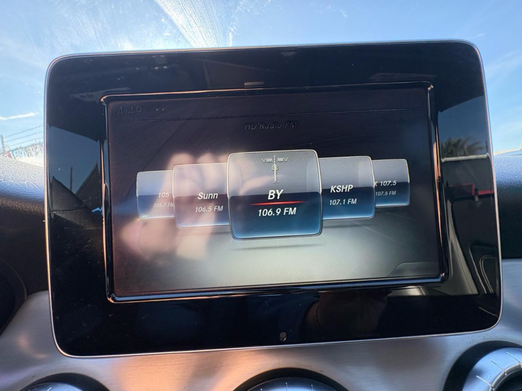 2015 Mercedes-Benz CLA-Class Image 23