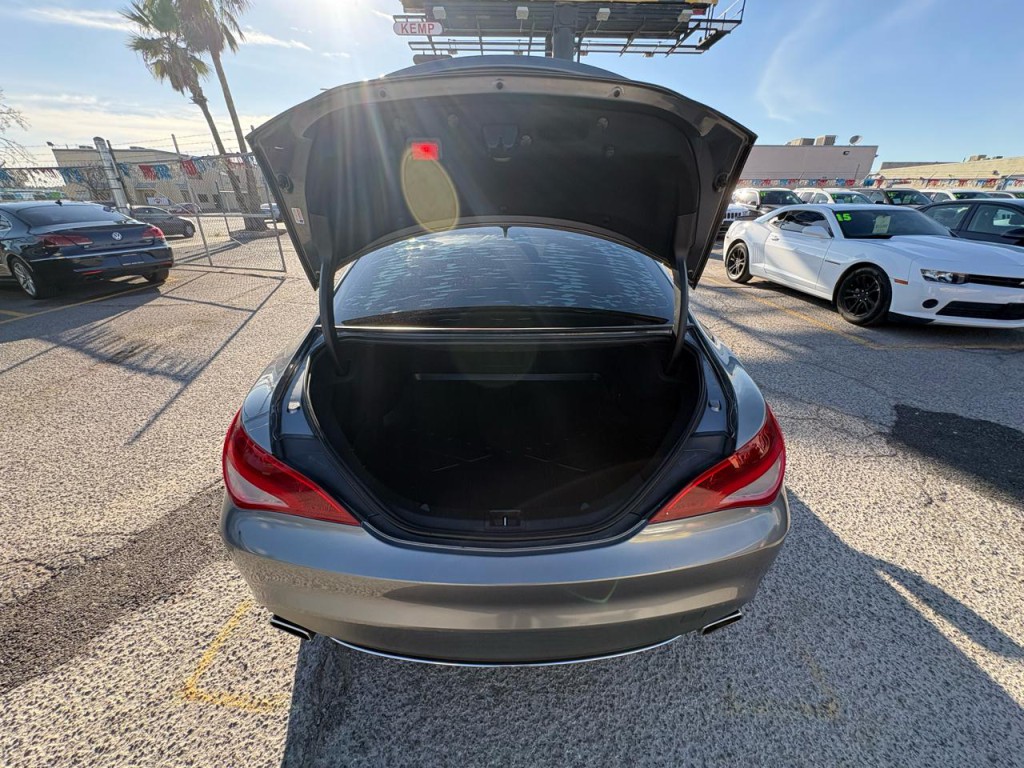 2015 Mercedes-Benz CLA-Class Image 36