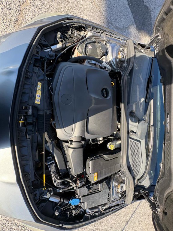 2015 Mercedes-Benz CLA-Class Image 37