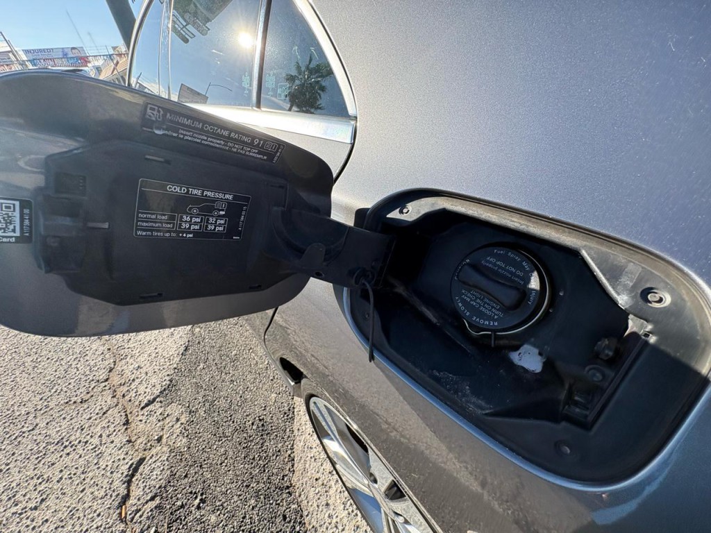 2015 Mercedes-Benz CLA-Class Image 40