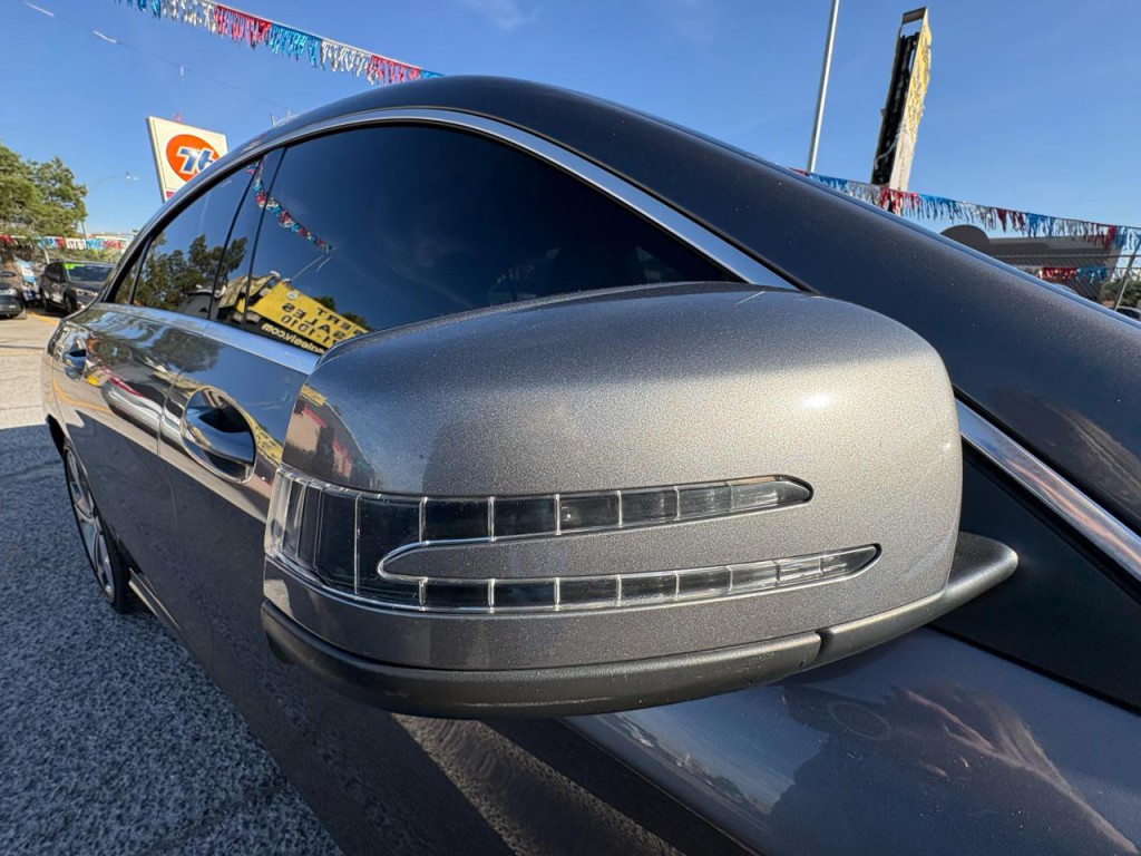 2015 Mercedes-Benz CLA-Class Image 43