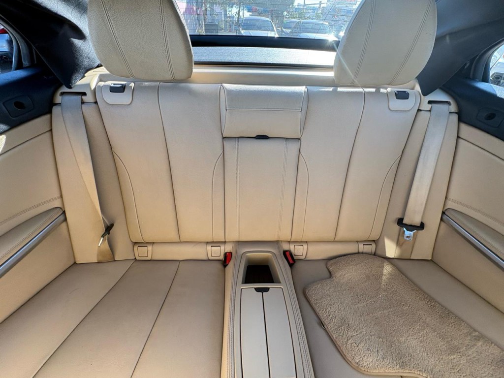 2015 BMW 4 Series Image 19