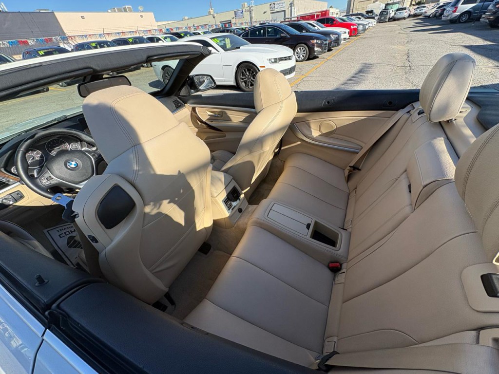 2015 BMW 4 Series Image 25