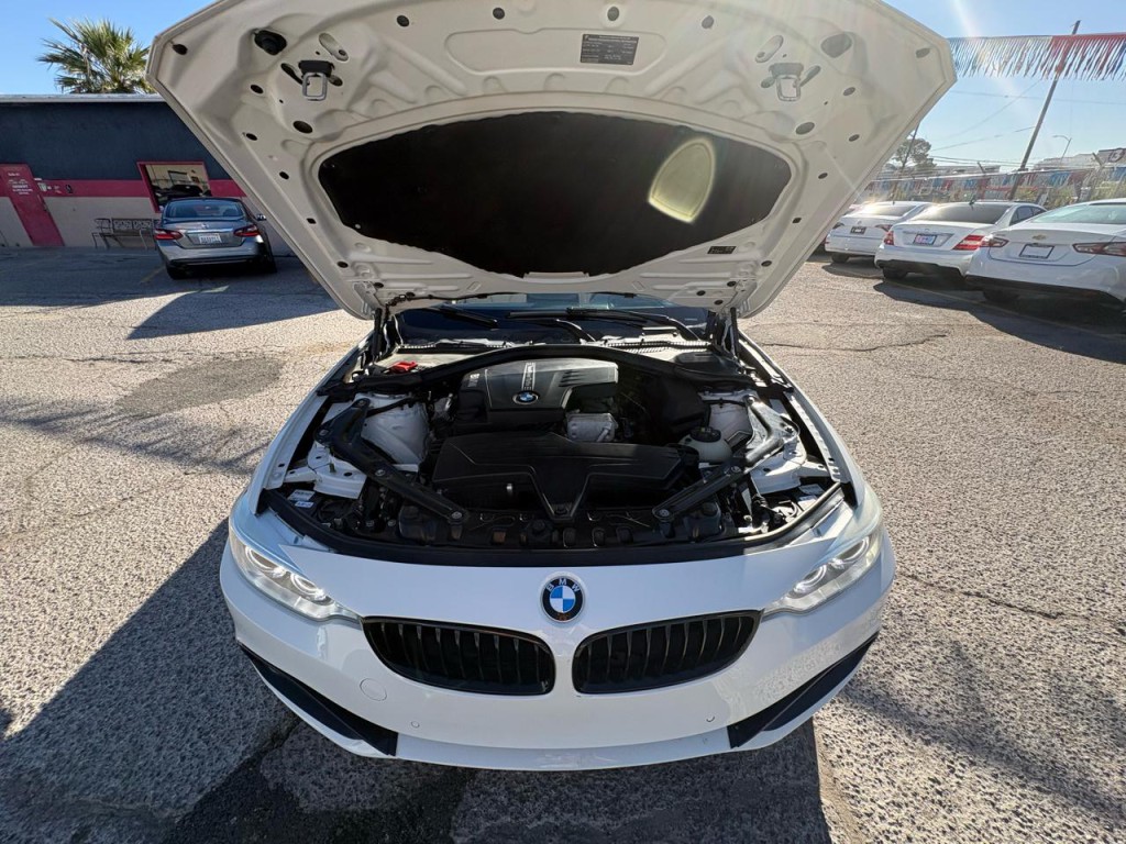2015 BMW 4 Series Image 32