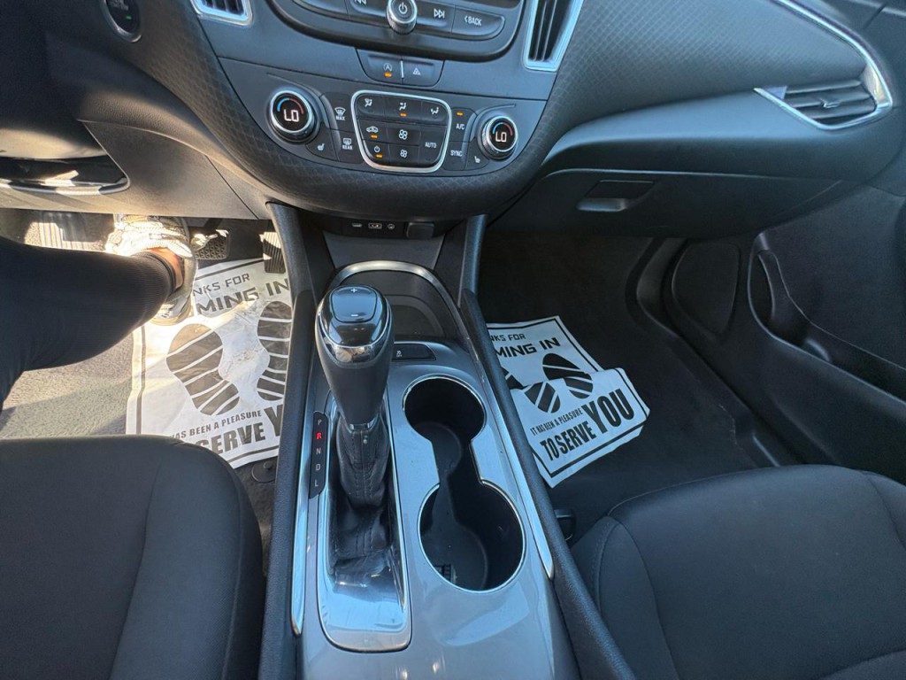 2020 Chevrolet Malibu Image 18