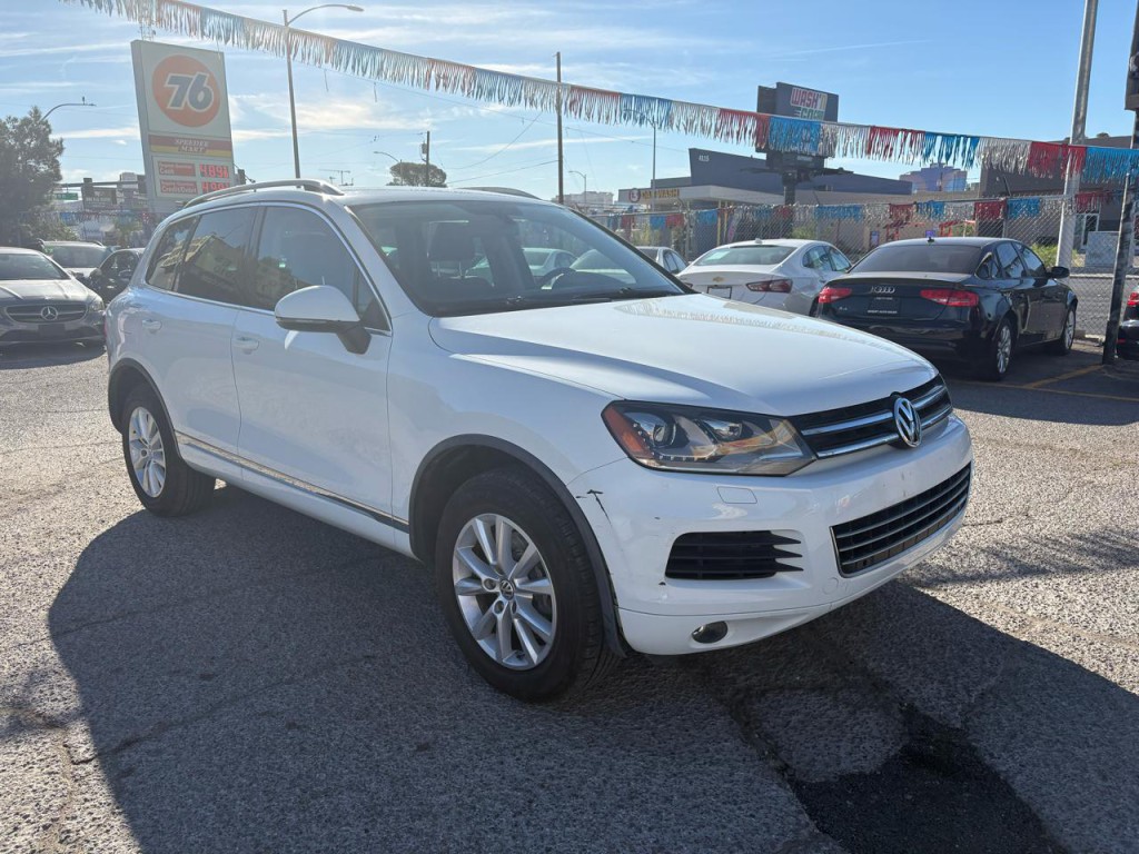2014 Volkswagen Touareg Image 7
